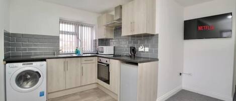 Kühlschrank, Mikrowelle, Ofen, Toaster