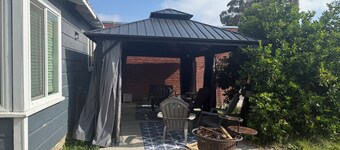 LiLBettys Cottage 1-bedroom apartment in serene Torrance with AC, WiFi