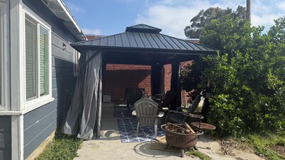 LiLBettys Cottage 1-bedroom apartment in serene Torrance with AC, WiFi