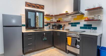 Hideaway Apartment in enchanting Brufut Wullinkama with AC, WiFi, Pool, Balcony