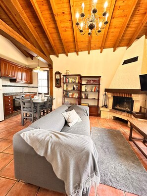 Living area - La Casita de La Nozal (Villaviciosa)