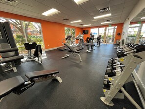 Fitness facility - Ultra Relaxing 4-Bedroom, 3-Bath Townhome with Private Pool in Kissimmee (Kissimmee)