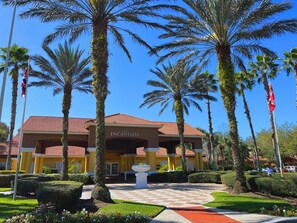 Exterior - Ultra Relaxing 4-Bedroom, 3-Bath Townhome with Private Pool in Kissimmee (Kissimmee)