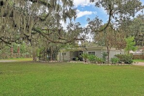 Exterior - Battery Place (Savannah)