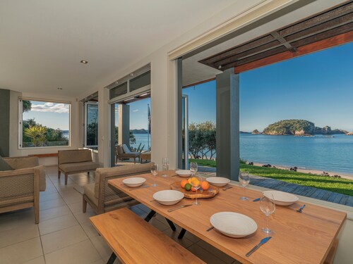 Hahei Oceanfront - Hahei Holiday Home