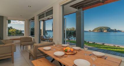 Hahei Oceanfront - Hahei Holiday Home