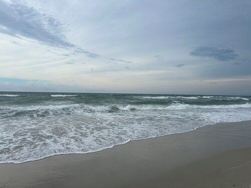 Cottage at the Circle
1 Bdrm apartment sleeps 4 located in Atlantic Beach Circle