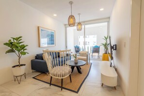 Smart-tv en een open haard