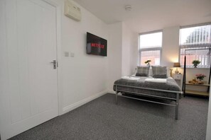 1 Schlafzimmer, Bügeleisen/Bügelbrett, WLAN, Bettwäsche