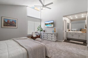 2 bedrooms, desk, iron/ironing board, WiFi