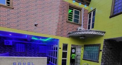 Royal Moon Hotel & Suites