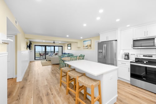 Stunning Gulf Front Tarpon Beach 302- Three Bedroom Totally Remodeled Gulf Views