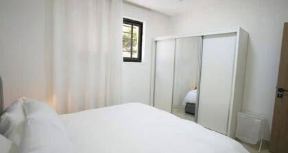 #2 Amazing Modern Apt. Near US Embassy, Abdoun