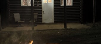 Nice log cabin on back country road with peace, quiet and the amenities of home