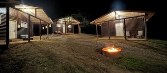 Nice log cabin on back country road with peace, quiet and the amenities of home