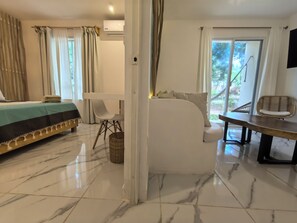 2 bedrooms, iron/ironing board, WiFi, bed sheets - 2be 2ba, Playa del Carmen. Ground floor. Free early check in and late check out. (Playa del Carmen)