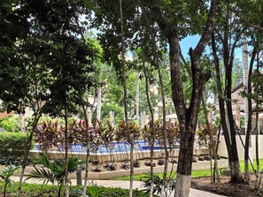 Property grounds - 2be 2ba, Playa del Carmen. Ground floor. Free early check in and late check out. (Playa del Carmen)