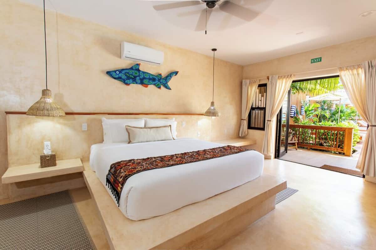 1 bedroom, premium bedding, pillow-top beds, in-room safe