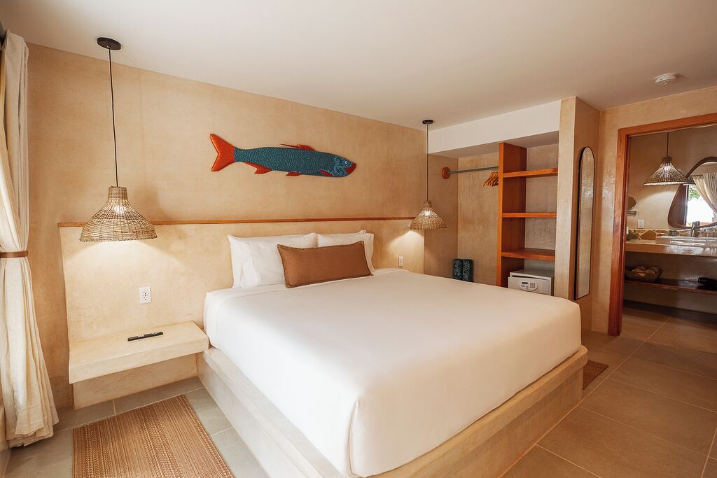Deluxe Room, 1 King Bed, Beach View, Sea Facing | Premium bedding, pillow-top beds, in-room safe, desk