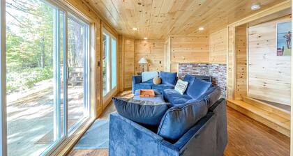 Perfect Maine Getaway - Waterfront w Sauna and Kayaks