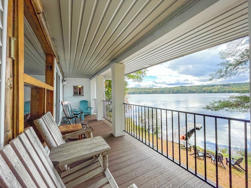 Perfect Maine Getaway - Waterfront w Sauna and Kayaks 