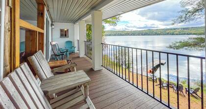 Perfect Maine Getaway - Waterfront w Sauna and Kayaks
