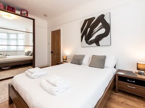 4 chambres, fer et planche à repasser, Wi-Fi gratuit, draps fournis