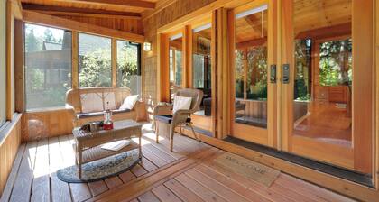 Whiskey Rock Cabin