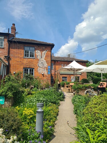 Watership Down Inn