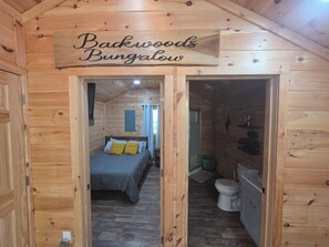 1 dormitorio, tabla de planchar con plancha, wifi gratis y ropa de cama