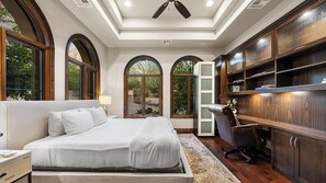 9 bedrooms, iron/ironing board, travel crib, free WiFi - Mountain View 9BR Luxury Estate - Heated Pool, Spa, Private Theater & Billiards (Paradise Valley)