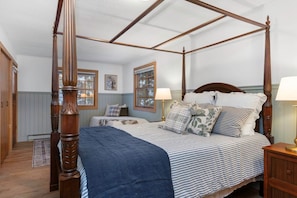 4 chambres, fer et planche à repasser, lit parapluie, Wi-Fi gratuit