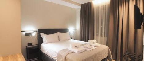 1 chambre, lit parapluie, Wi-Fi, draps fournis