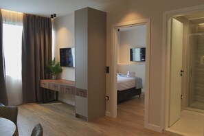 1 bedroom, in-room safe, iron/ironing board, travel cot