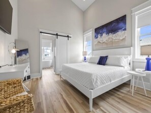 4 bedrooms, travel cot, WiFi, bed sheets