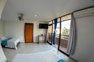 Escrivaninha, espaço de trabalho para notebook, Wi-Fi de cortesia