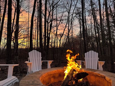 S'mores & More Tiny House - Tracy City