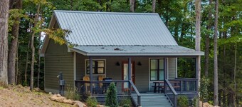 S'mores & More Tiny House - Tracy City