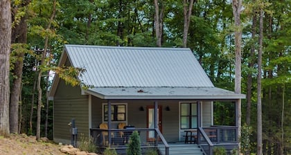 S'mores & More Tiny House - Tracy City