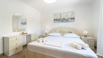 3 sovrum, strykjÀrn/strykbrÀda, wi-fi och sÀngklÀder