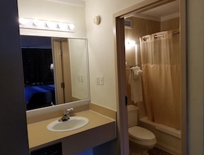 Standard Double Room | Bathroom | Separate tub and shower, towels, soap, shampoo