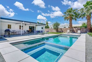 Pool - CASA DE ORO -Charming 3-bedroom house in Bermuda Dunes with pool, fire pit (Bermuda Dunes)
