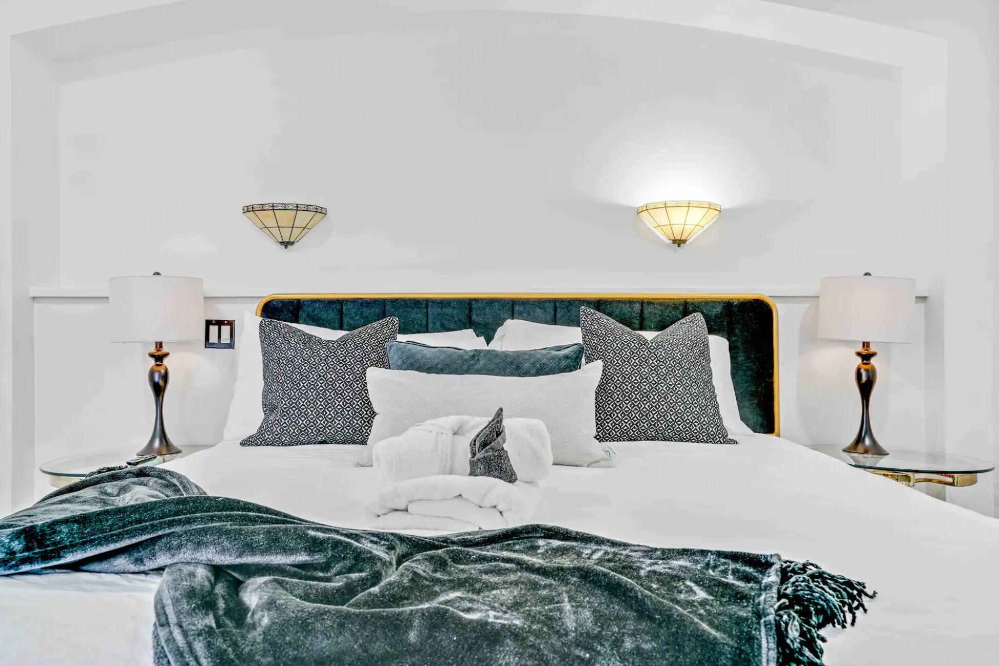 3 habitaciones, tabla de planchar con plancha y wifi gratis 