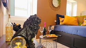 1 habitación, wifi y ropa de cama