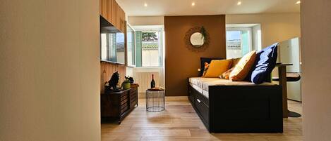 1 bedroom, WiFi, bed sheets