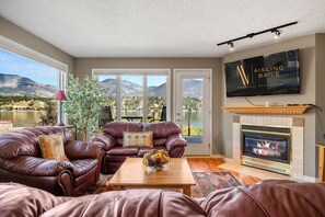 Smart-TV, peis og kontorer