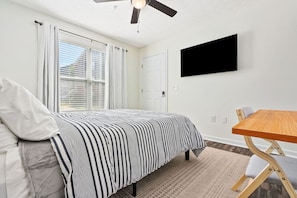 4 habitaciones, escritorio, cuna de viaje y wifi