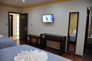 Basic Quadruple Room, Non Smoking | Soundproofing, free WiFi - GOL INN PLATINUM (San Cristóbal de las Casas)
