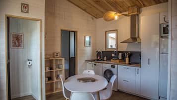 Micro-ondes, plaque de cuisson, lave-vaisselle