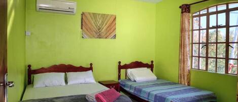 2 Schlafzimmer, Bügeleisen/Bügelbrett, WLAN, Bettwäsche